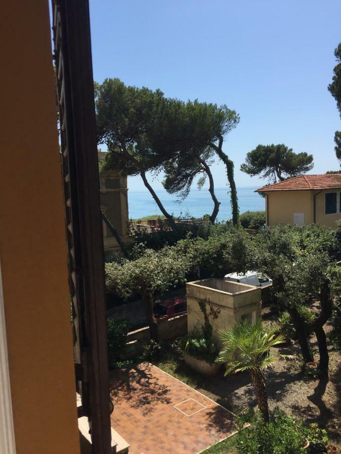 Villa Violetta Castiglioncello Exterior photo